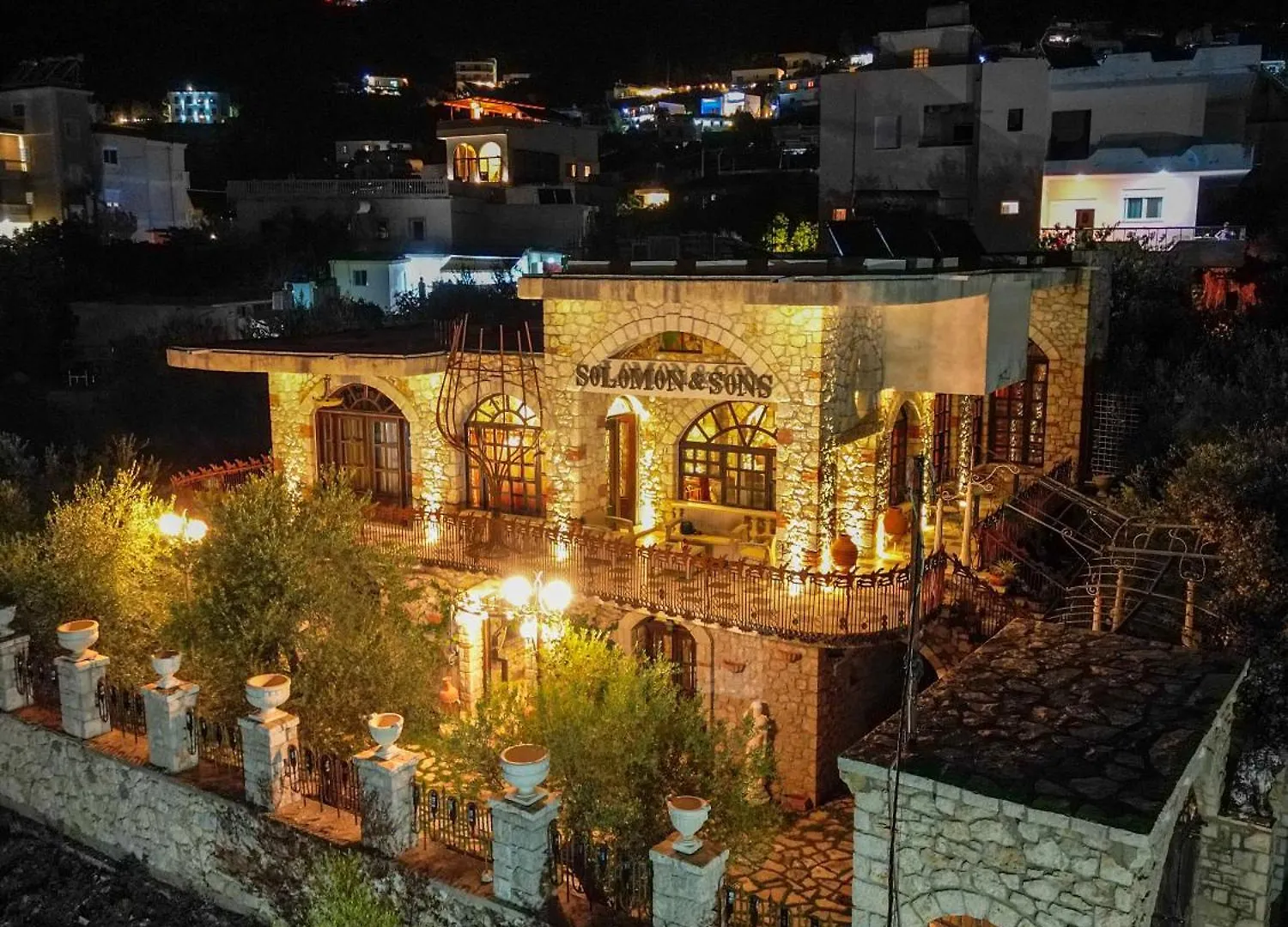 Solomon&Sons Hotel Dhermi 0*,  Albania
